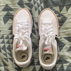 Nike Court Legacy, New with Tags, sz 8 mens, 9.5 womens (EU41)